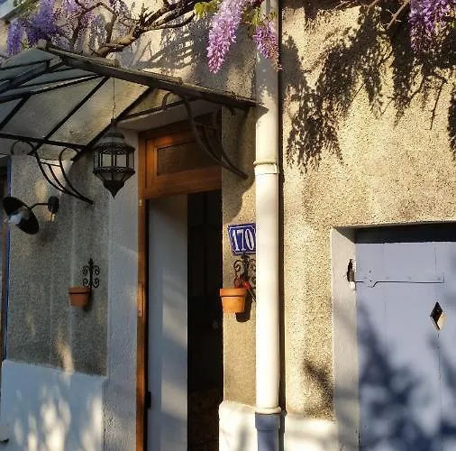 Clos St Joseph